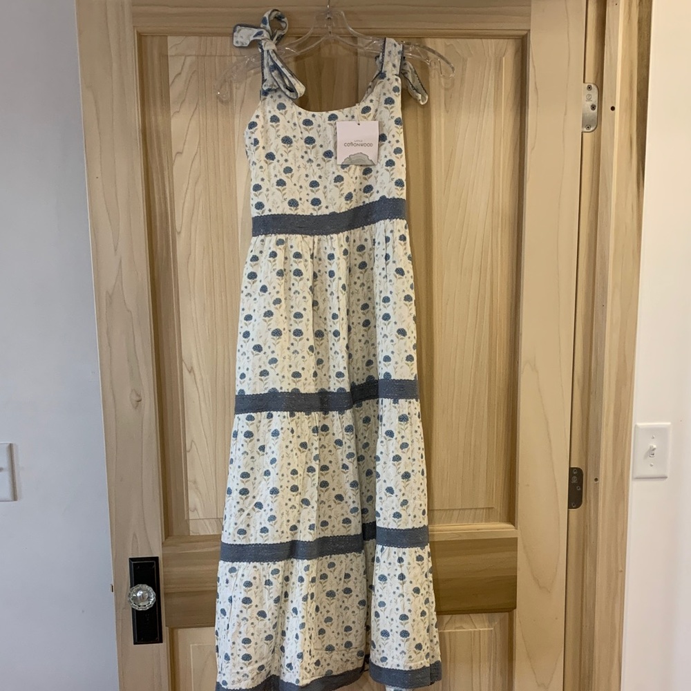 NWT Little Cottonwood Dress